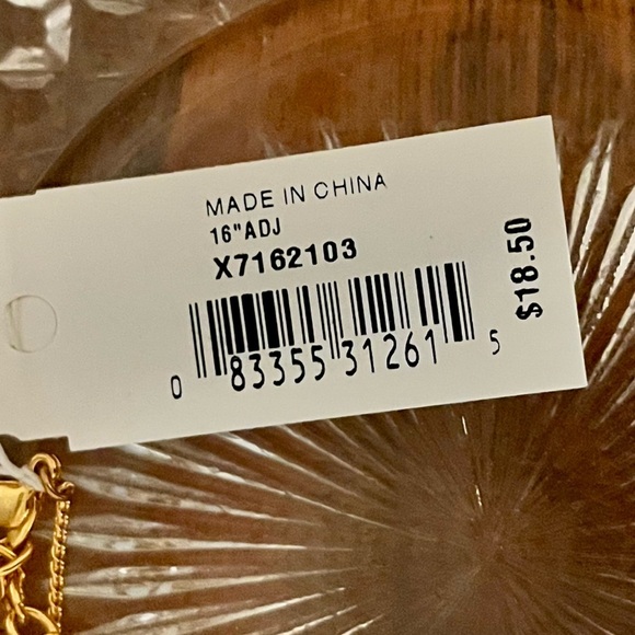 Napier Gold V-Shaped Necklace VTG New Tags Faux Diamonds 16” extender Minimalist - Picture 8 of 9